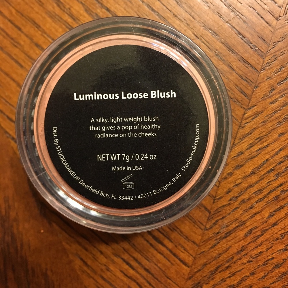 Srudiomax makeup blush
